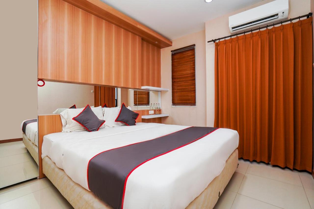 Collection O 29 Twin Tower Hotel Surabaya Exterior photo