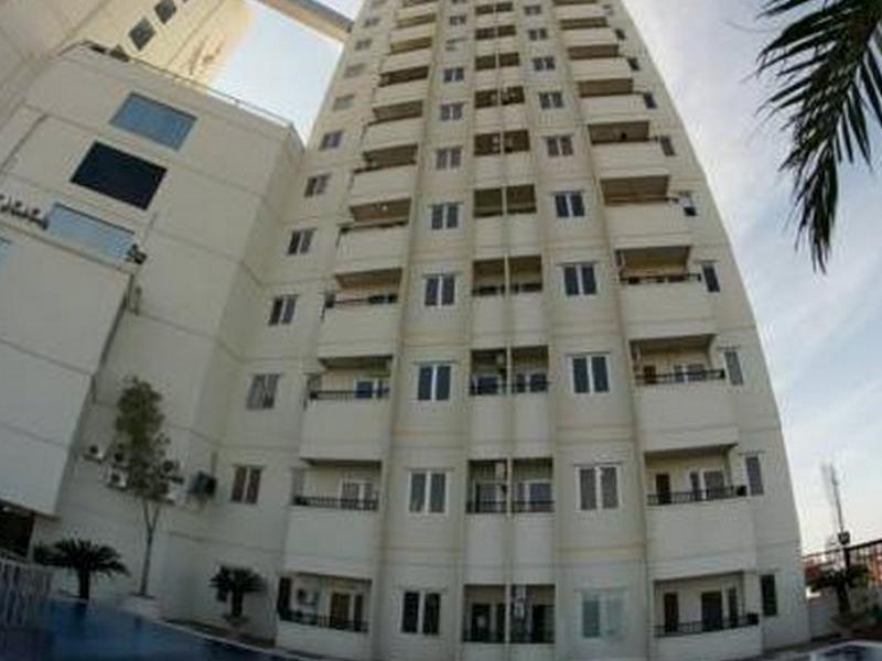 Collection O 29 Twin Tower Hotel Surabaya Exterior photo