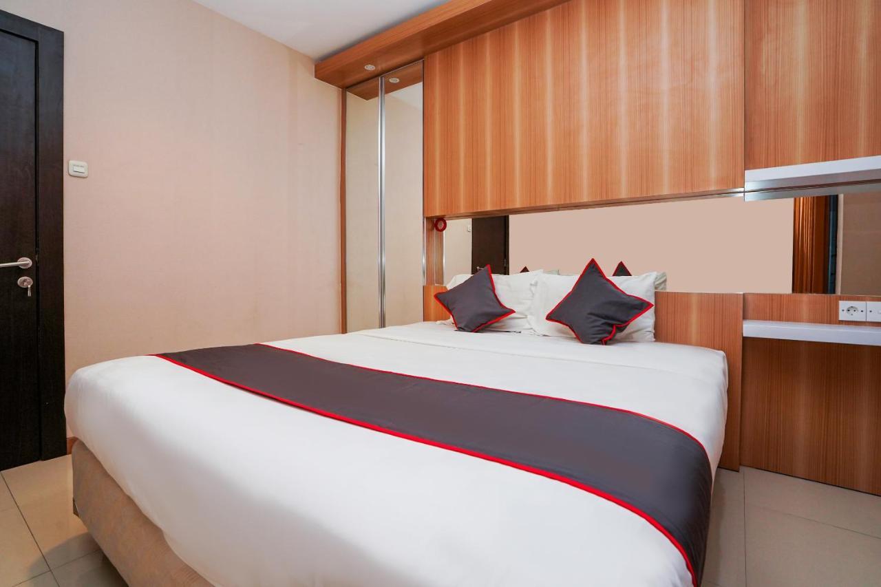 Collection O 29 Twin Tower Hotel Surabaya Exterior photo